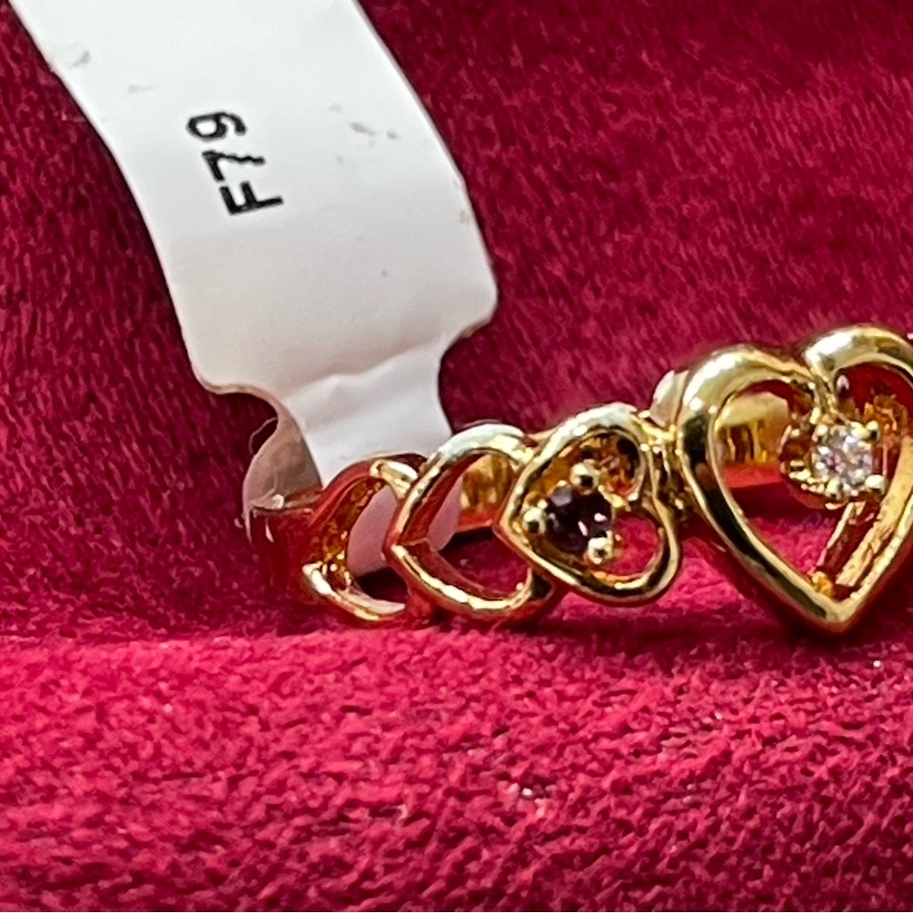 Gold Tone seventh Heart CZ Ring Purple Blue Clear Stone Size 6.75 - Picture 6 of 16